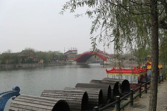 清明上河园