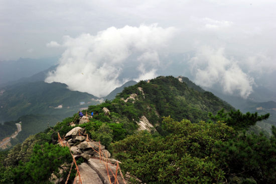 新浪旅游配图:薄刀锋 图片来源:薄刀锋风景区