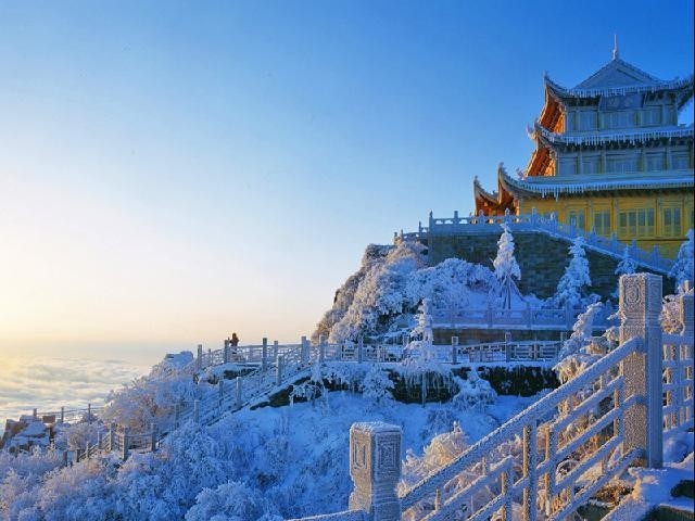> 峨眉山图片