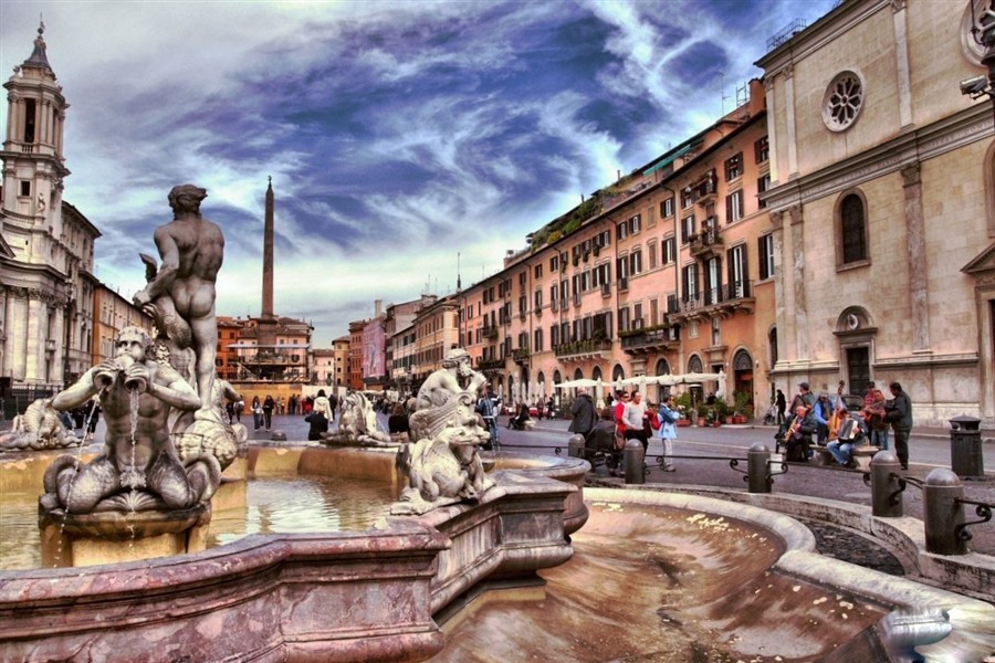 纳沃纳广场20130718734