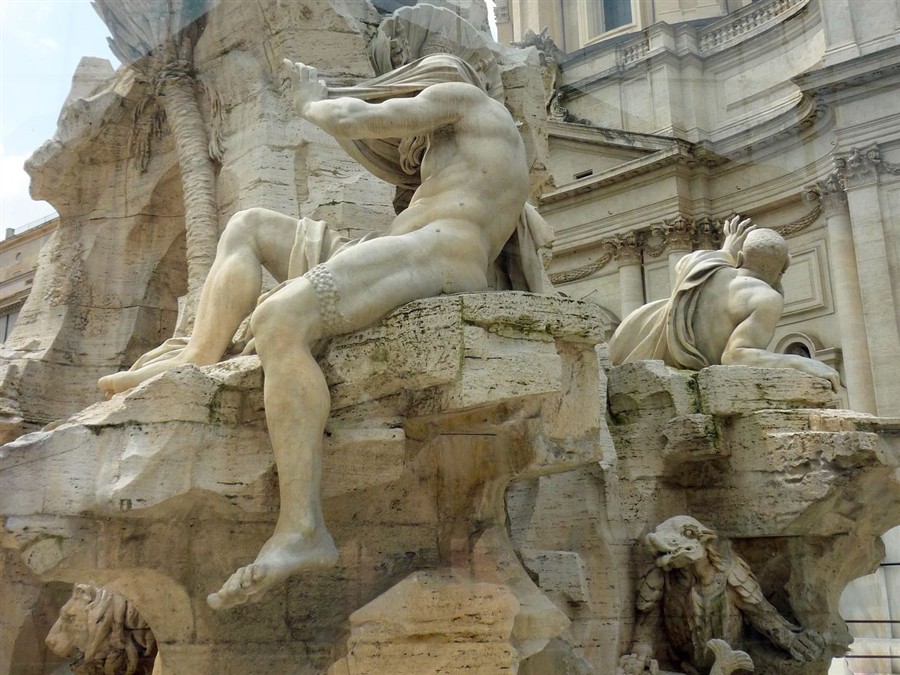 纳沃纳广场20130718731