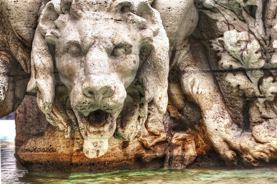 纳沃纳广场20130718730