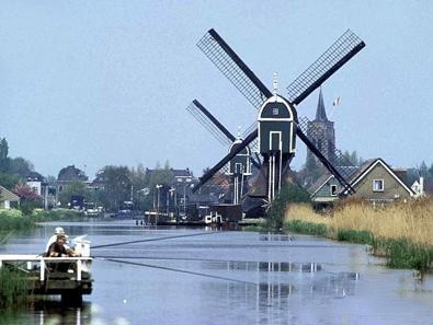 小孩堤防风车村201308101710