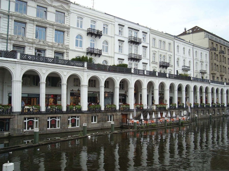 阿尔斯特湖拱廊20130810675