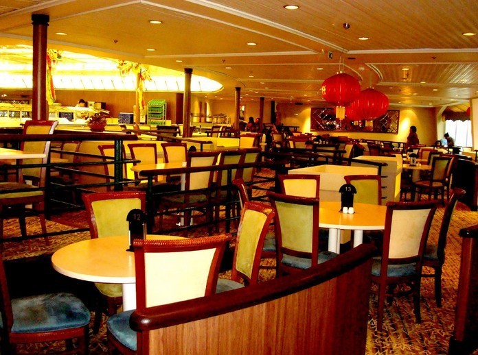 丽星双子星号餐厅