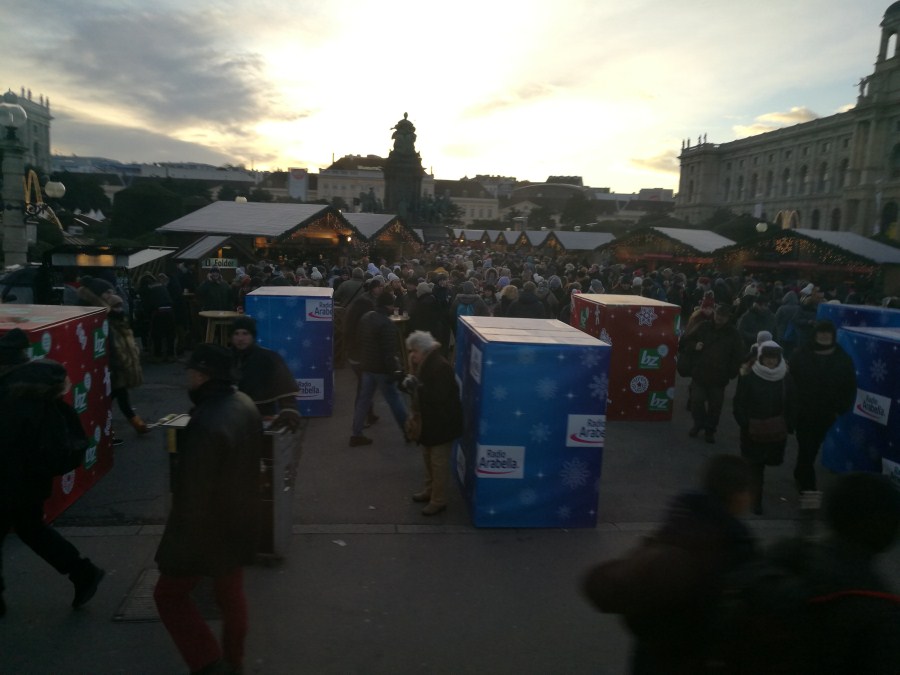 玛利亚.特蕾莎广场2