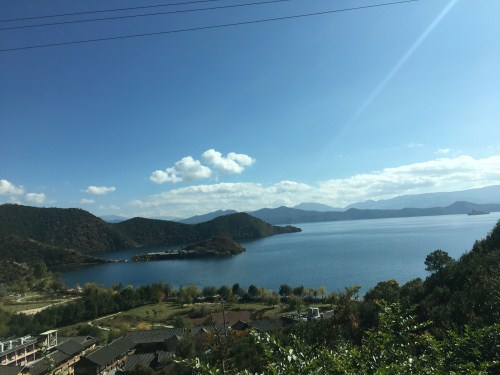 【彝美凉山】汽车＜冶勒湖-彝海-谷克德国家湿地-古彝村寨-泸山-光福寺-彝族奴隶博物馆-邛海4日游＞